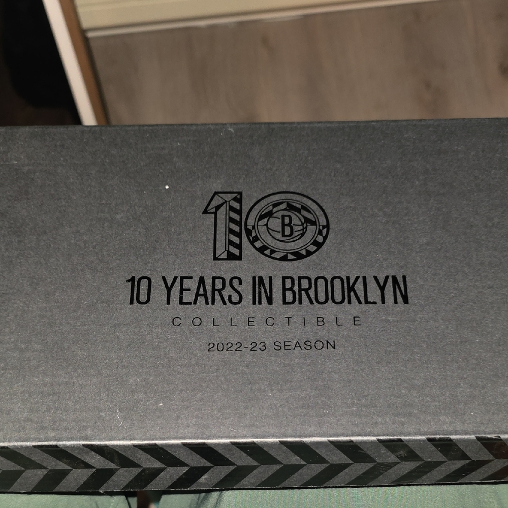 Brooklyn 10 Years Collectible Box